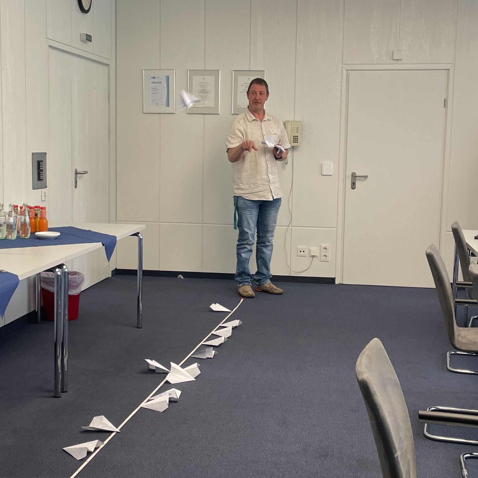 Paper airplane production line used as an exercise in the AI workshop